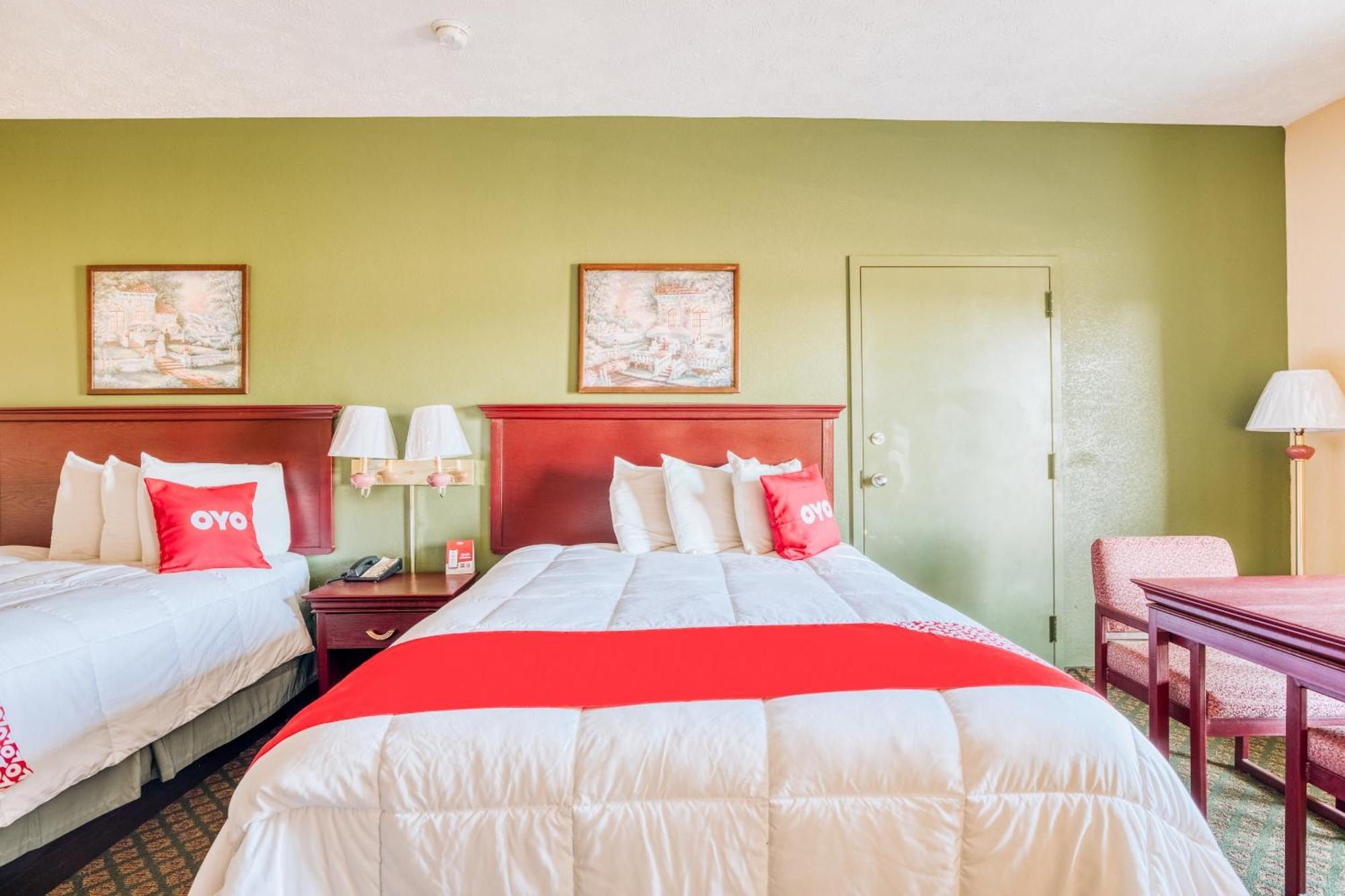 Hotel Oyo West