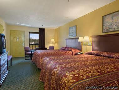Oyo West Hotel 3*